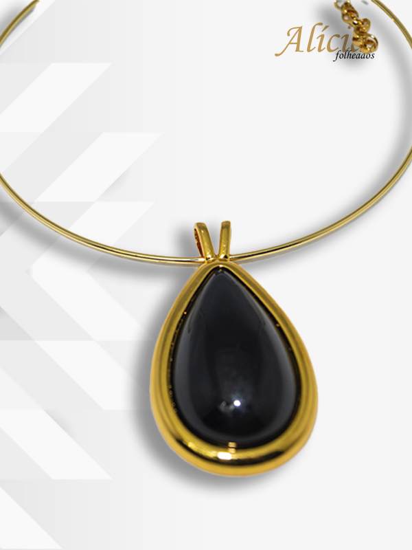 Colar Dourado Pingente Gota Negra