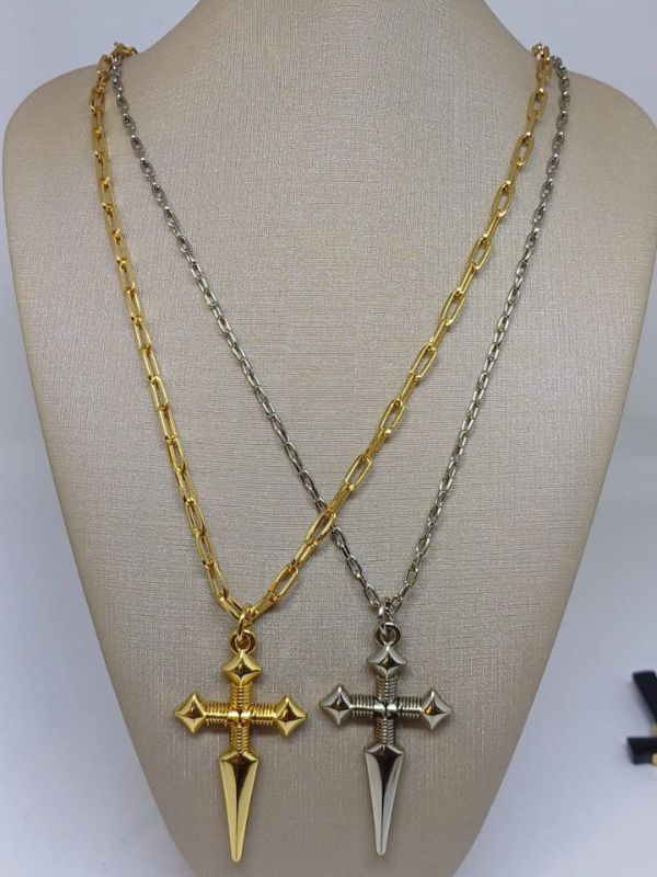 Colar Masculino Cruz Dourada e Níquel Verniz Italiano - Alícia Folheados