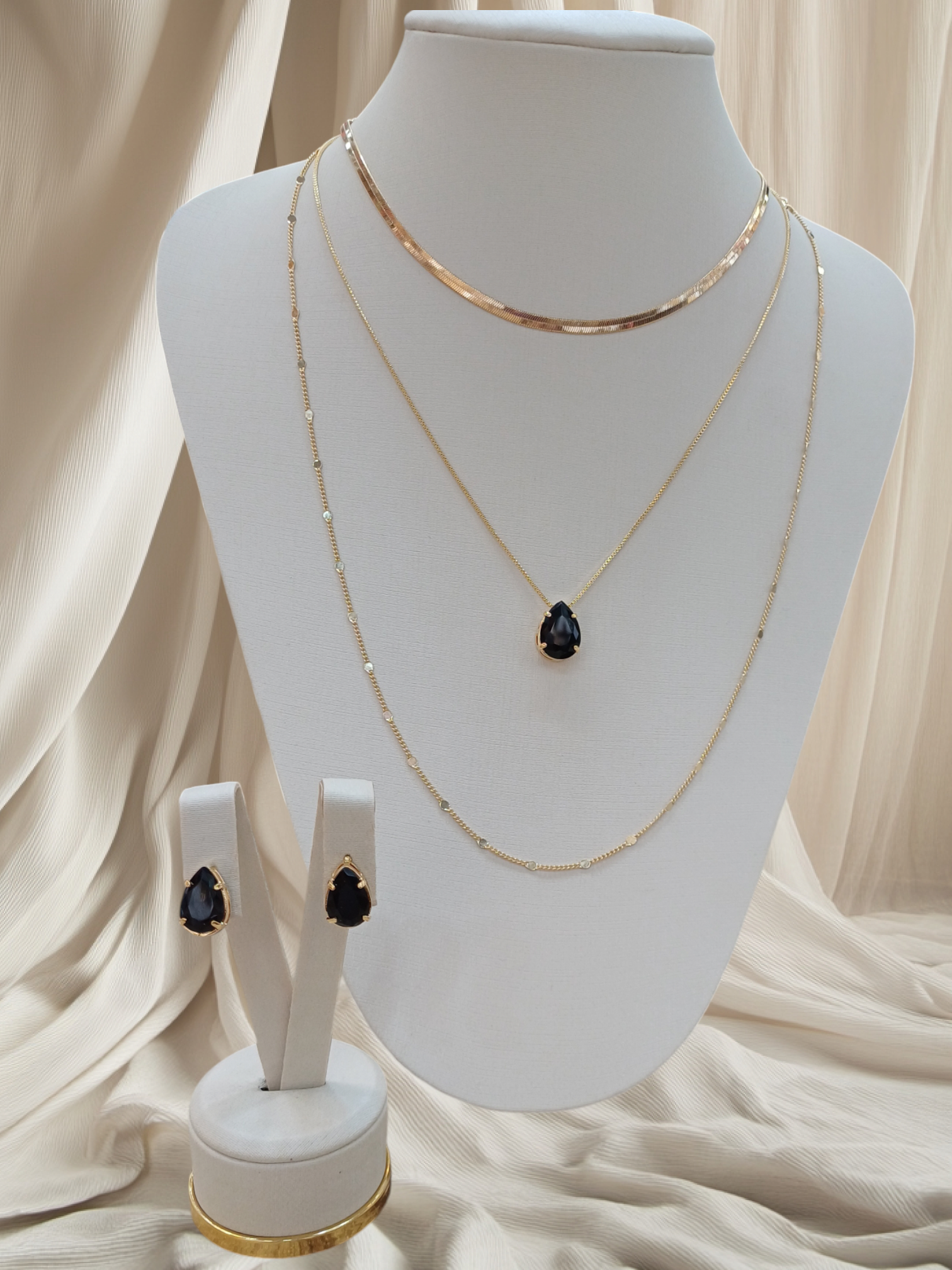 CONJUNTO COM PEÇAS INDIVIDUAIS - FOLHEADDAS