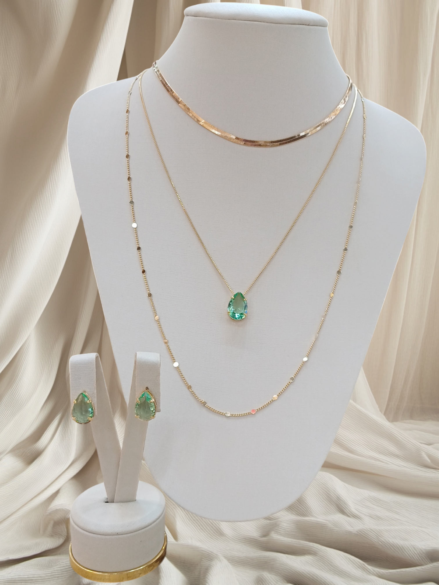 CONJUNTO COM PEÇAS INDIVIDUAIS - FOLHEADDAS