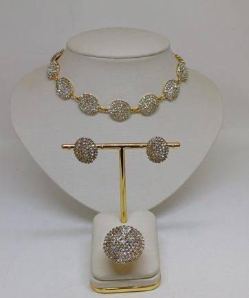 conjunto chooker, brinco e anel, regulável, folheado strass primeira linha da preciosa.: